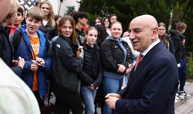 Hollandalı öğrenciler TEKNOMER'de misafir edildi