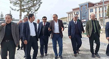 İlçe belediye başkanlarından Gürün'e çıkarma