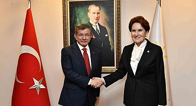 İYİ Parti lideri Akşener, Gelecek Partisi Genel Başkanı Davutoğlu ile bir araya geldi
