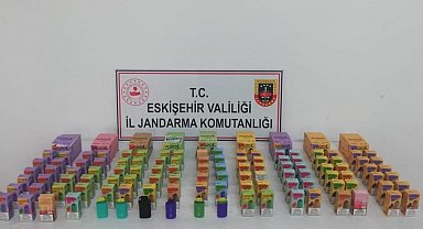 Kaçak elektronik sigara satıcısı jandarmaya yakalandı