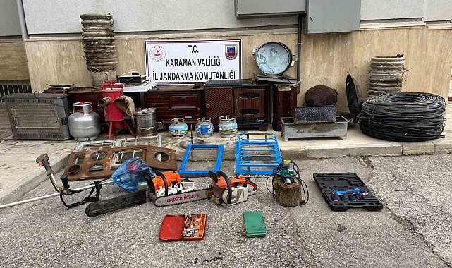 Karaman'da aile görüntüsü vererek hırsızlık yapan 4 kişi yakalandı