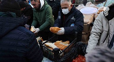 Kayseri ve Kahramanmaraş'ta iftar sofraları Büyükşehir'den