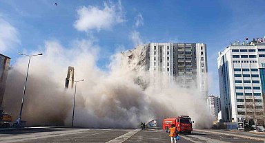 Kayseri'de ağır hasarlı yapı sayısı bin 96'ya çıktı