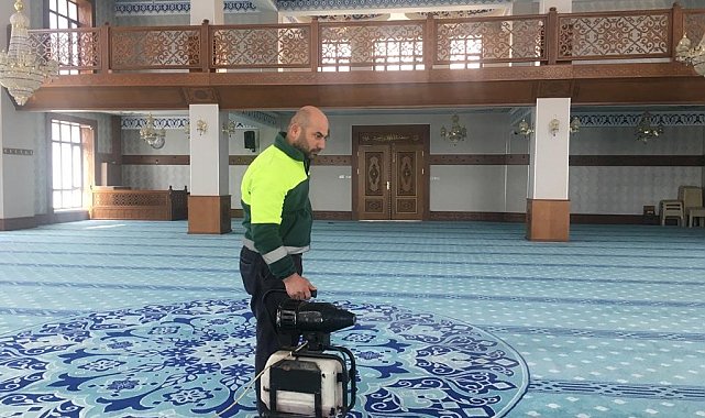 Keçiören'de camilerde Ramazan temizliği