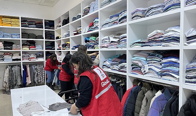 Kızılay, Niğde'de 9 bin depremzedeye yardım ulaştırdı