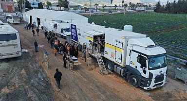Konya'nın mobil yemek ve ekmek araçları Hatay'da depremzedelere hizmet veriyor