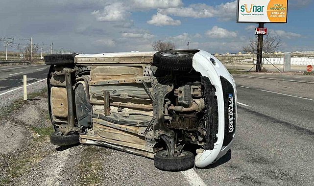 Köpeğe çarpmamak için manevra yapan otomobil takla attı: 1 yaralı