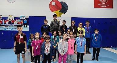 Küçük raketlerden büyük başarı