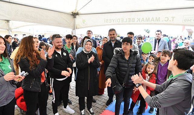 Mamak Belediyesi depremzedelerin ihtiyaçlarını karşılamaya devam ediyor