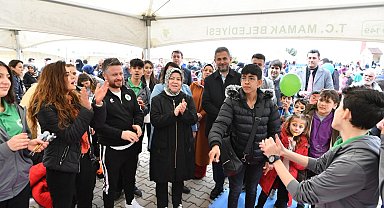 Mamak Belediyesi depremzedelerin ihtiyaçlarını karşılamaya devam ediyor