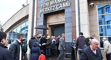 Mamak'ta depremde hayatını kaybedenlerin 40. gününde mevlit okutuldu
