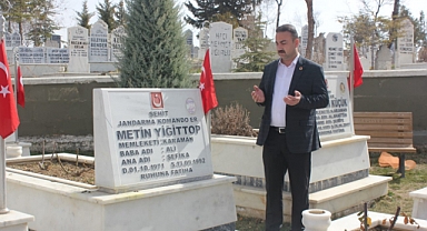 Mazbatasını Alır Almaz Şehitliğe Gitti