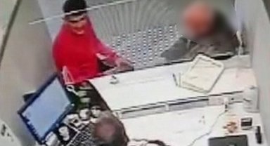 Mersin'de 'dublör' yöntemiyle dolandırıcılık yapan 3 şüpheli gözaltına alındı