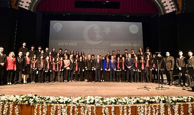 Mersin'de İstiklal Marşının 102. yıl dönümü kutlandı
