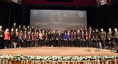 Mersin'de İstiklal Marşının 102. yıl dönümü kutlandı
