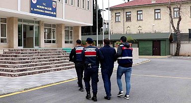 Mersin'de PKKKCK operasyonu: Terör örgütü içerisinde silahlı faaliyet yürüten şüpheli yakalandı