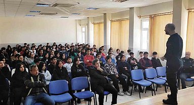 Mersin'deki okullarda terör konusundaki bilgilendirme çalışmaları sürüyor