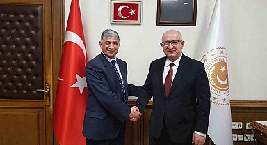 Milli Savunma Bakan Yardımcısı Karaosmanoğlu, BM Karadeniz Tahıl Girişimi Koordinatörü Dashti ile görüştü