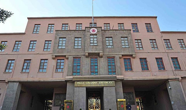 MSB: "Fransa parlamentosunda eli kanlı PKKYPG terör örgütünün temsilcilerinin ağırlanması, parlamentonun saygınlığına gölge düşürmüştür"