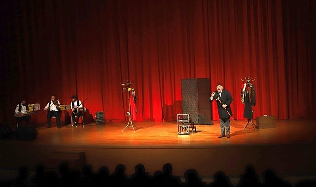 NEVÜ'de 'Yumurta-yı Hümayun' adlı tiyatro oyunu sahnelendi