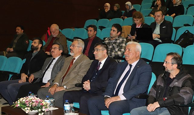 NEVÜ'de Tüm Öğrenenler İçin Dijital Eğitimi İyileştirme Projesi paydaş bilgilendirme toplantısı yapıldı