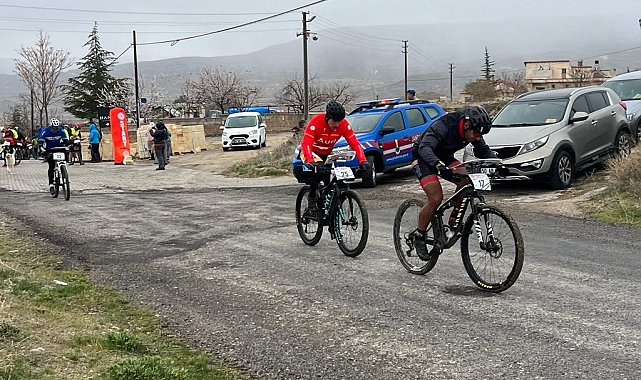 Oryantiring yarışları Kapadokya'da başladı