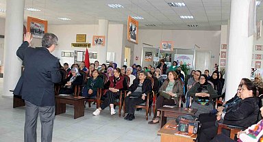 Prof. Dr. Uğuz "Deprem değil, zihnimiz bizi yıkmaya başlar"