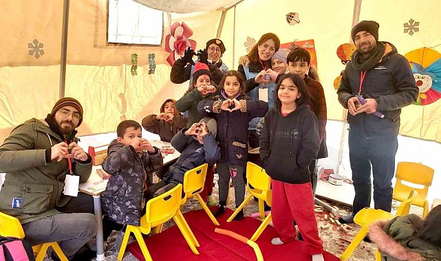 Rehber öğretmenlerden depremzedelere psikososyal destek