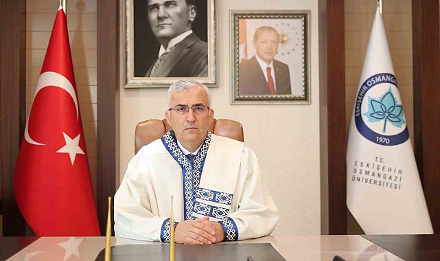 Rektör Çolak'tan tüm hekimler ve sağlık çalışanlarına teşekkür
