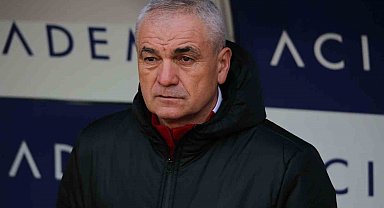 Rıza Çalımbay rekor kırdı!
