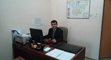 Sağlık memuru otomobilin içerisinde ölü bulundu