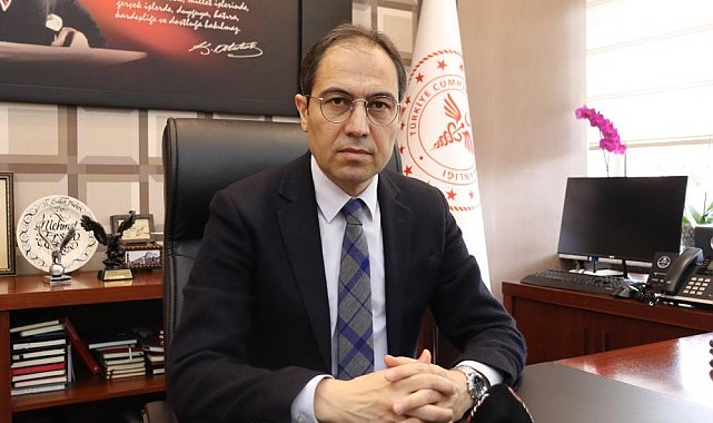 Sağlıkçılar deprem bölgelerinin yaralarını sardı