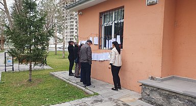 Seçmen listeleri askıya çıktı