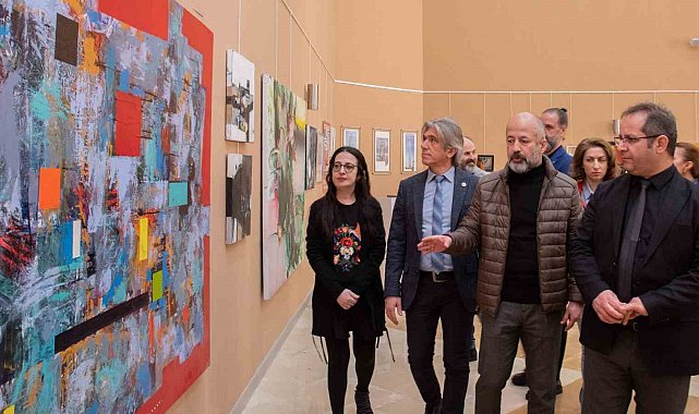 Selçuk Üniversitesinde 2 sergi sanatseverlerle buluştu