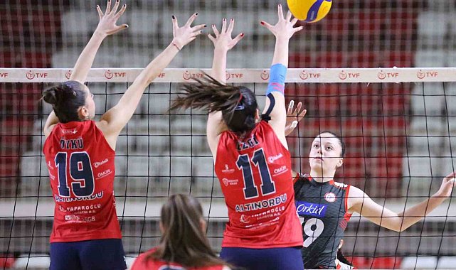 Sivas'ta düzenlenen TVF 2. Lig kadınlar çeyrek final etabı sona erdi