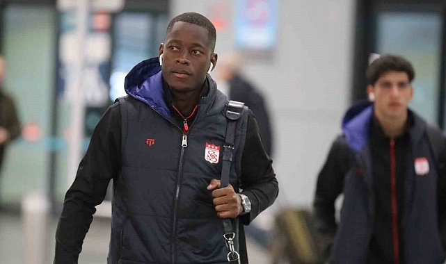 Sivasspor kafilesi İstanbul'a ulaştı