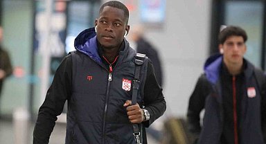 Sivasspor kafilesi İstanbul'a ulaştı