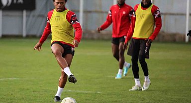Sivasspor'da Başakşehir maçı hazırlıkları sürüyor