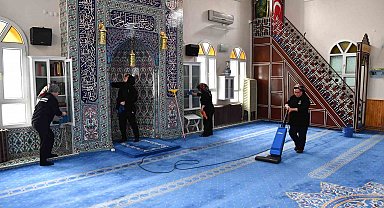 Tepebaşı'ndaki camilerde Ramazan temizliği