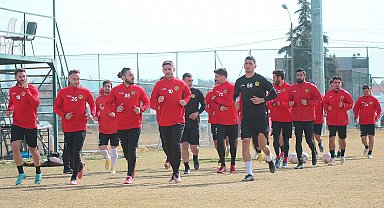 Transfer tahtasını tekrar açan Eskişehirspor toplam 20 futbolcuyu renklerine bağladı