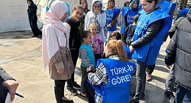 Türk-İş Kadın Heyeti deprem bölgesinde