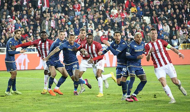 UEFA Avrupa Konferans Ligi: Sivaspor: 1 - Fiorentina: 4