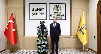 Uganda Büyükelçisi Tiperu Başkan Altay ile bir araya geldi