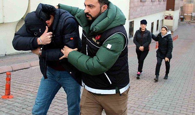 Uyuşturucu Taciri 4 Kişi Adliyede