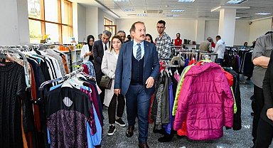 Vali Pehlivan: "Sosyal market ile toplam 2 milyon 443 bin TL yardım yapıldı"