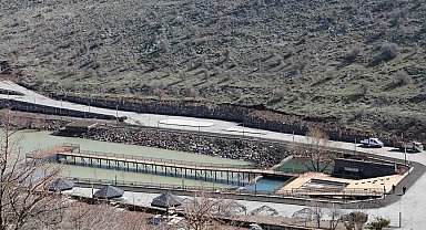 Zincidere Göleti su kanallarında 10 yılın temizliği yapılıyor
