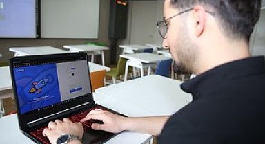 AGÜ'nün genç yazılım eğitmenleri