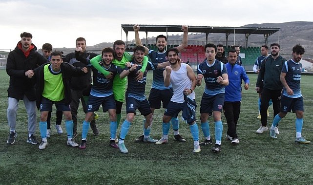 Akkışlaspor lige tutundu