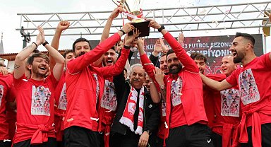 Akşehirspor namağlup şampiyon oldu