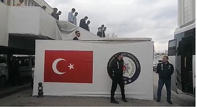 Ankara merkezli 3 ilde düzenlenen operasyonda 100 kaçak göçmen yakalandı